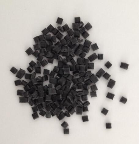 PBT 黑色加纖顆粒1